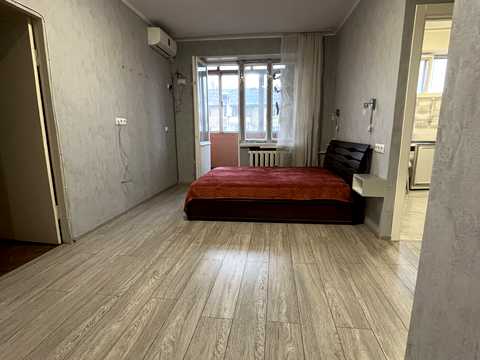 квартира по адресу Строителей ул., 5