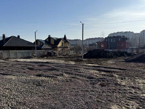 ділянка за адресою Яблунева вул., 16