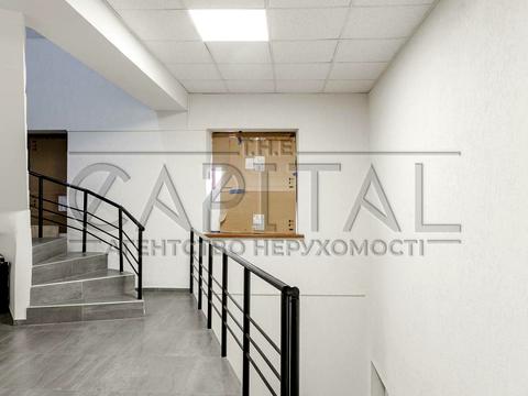 коммерческая по адресу Степана Бандеры просп. (Московський), 30