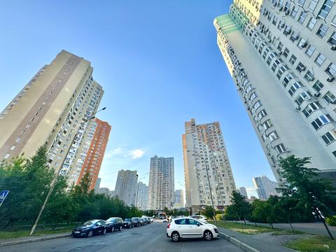 квартира за адресою Єлизавети Чавдар вул., 7