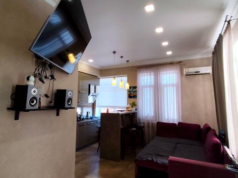 квартира по адресу Столярського ул., 18