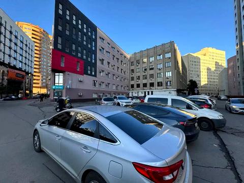 комерційна за адресою Ламана вул., 17