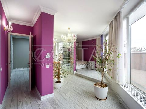 квартира за адресою Анни Ахматової вул., 34