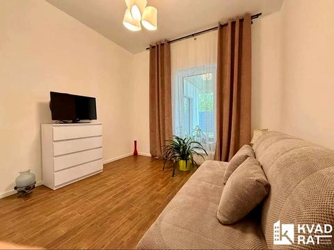 будинок за адресою Польова