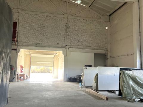 комерційна за адресою Лісова вул. (Пархоменка), 1