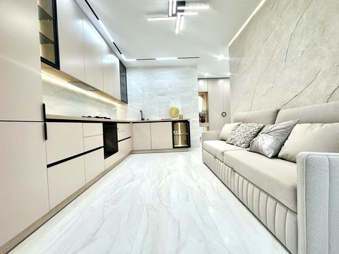 квартира за адресою Щаслива вул., 63