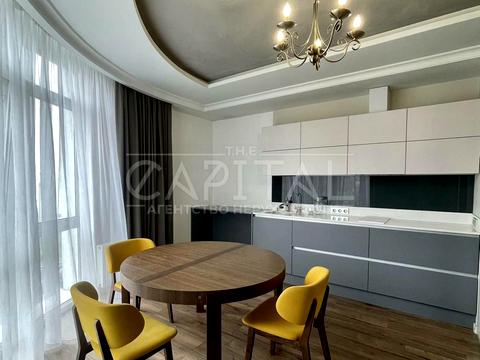 квартира за адресою Ревуцького вул., 7-В