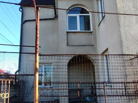 будинок за адресою Дем'янова вул.