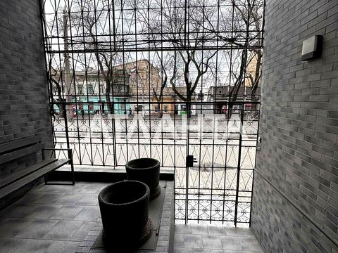 комерційна за адресою Степова вул., 23-25