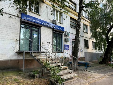 коммерческая по адресу Николая Михновского бульв. (Дружбы Народов), 32