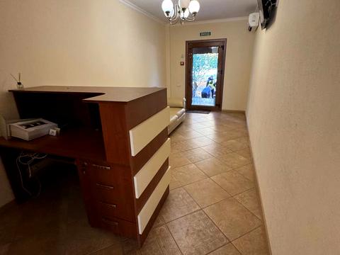 комерційна за адресою Іцхака Рабіна вул., 9