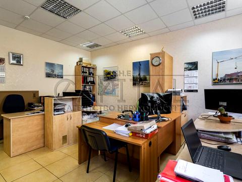 комерційна за адресою Дегтярівська вул., 45