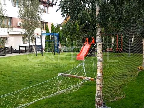 будинок за адресою Київська
