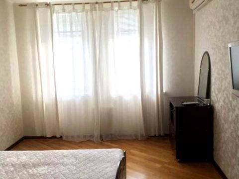 квартира по адресу Александра Мишуги ул., 2