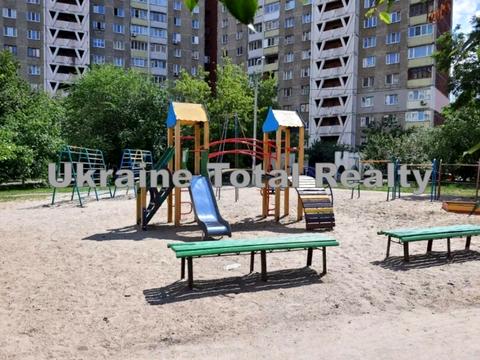 квартира за адресою Київ, Академіка Заболотного вул., 110