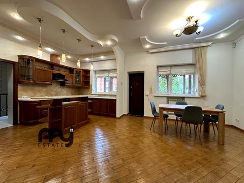 будинок за адресою Порічкова вул.