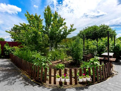 будинок за адресою Артема Максюка вул. (Жовтнева), 7