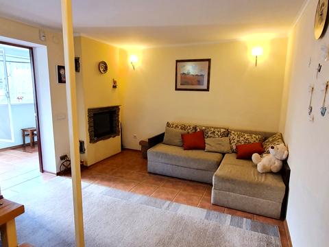 будинок за адресою Краєвидна вул.