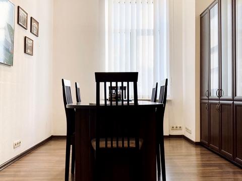 коммерческая по адресу Евгения Чикаленко ул. (Пушкінська), 21