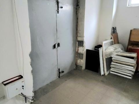 комерційна за адресою Бандери, 75а
