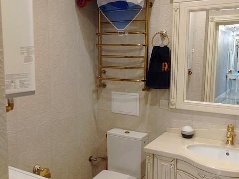 квартира за адресою Миколи Амосова вул., 4