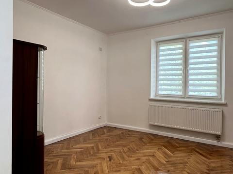 будинок за адресою Шкільна, 8