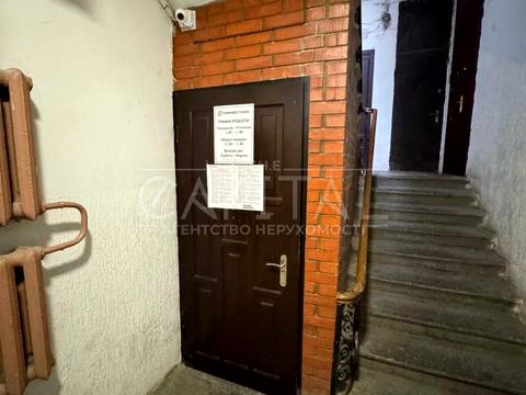 комерційна за адресою Малопідвальна вул., 6