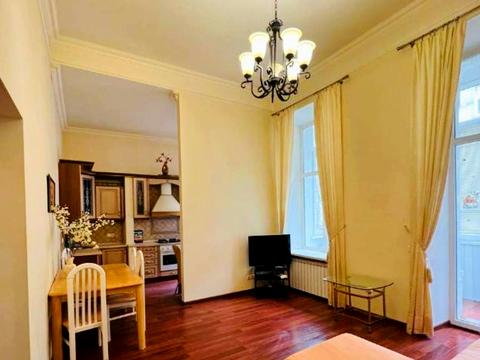 квартира за адресою Богдана Хмельницького вул., 10