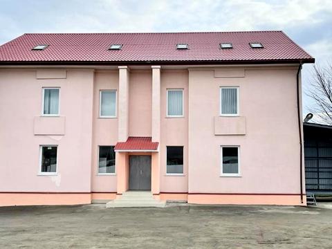 комерційна за адресою Геологів вул., 1/1