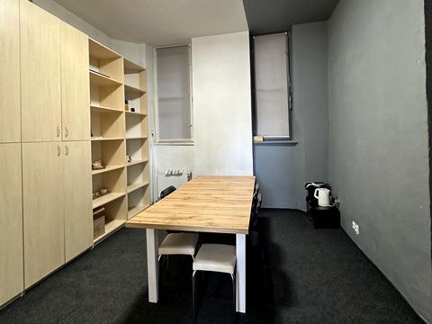 комерційна за адресою площа Галицька, 7