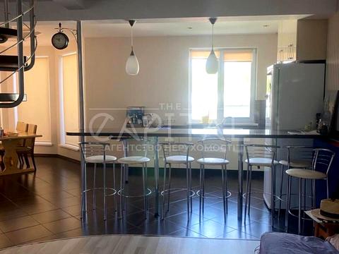 будинок за адресою с. Русанів, Набережна