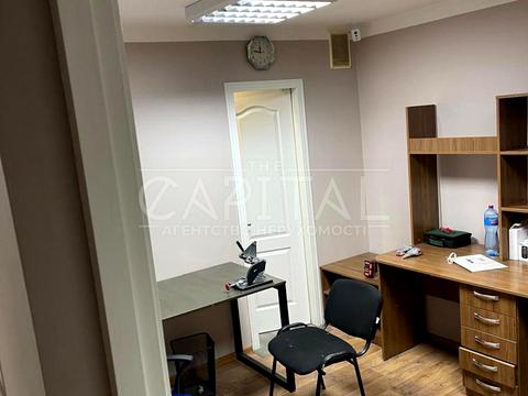 комерційна за адресою Композитора Лятошинського вул., 2