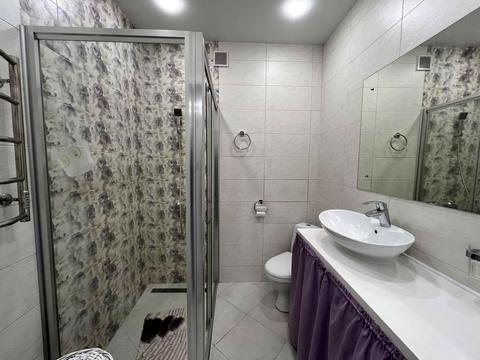 квартира за адресою Абрикосова вул., 3