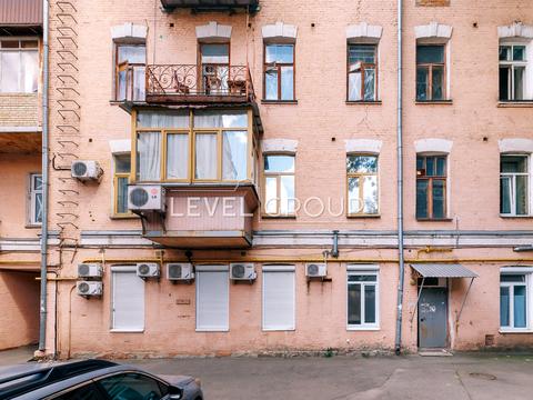 комерційна за адресою Левандовська вул. (Аніщенка), 8