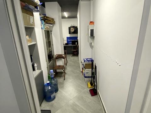 комерційна за адресою Героїв УПА вул., 73в