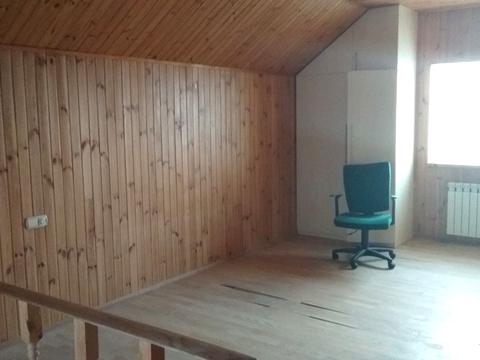паркомісце за адресою Квітневий пров., 1