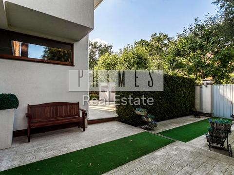 будинок за адресою Осіння