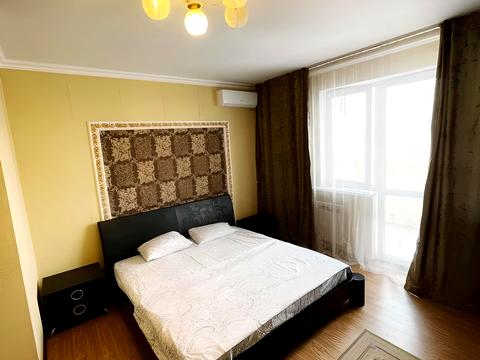 квартира за адресою Михайла Омеляновича-Павленка вул. (Суворова), 12