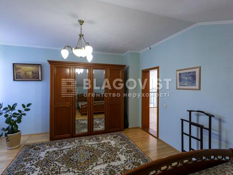 будинок за адресою Дачна