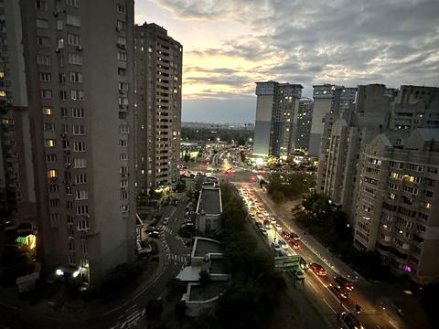 квартира за адресою Срібнокільська вул., 24