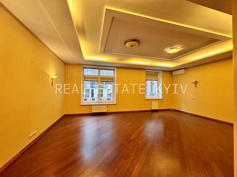 квартира за адресою Круглоуніверситетська вул., 3-5