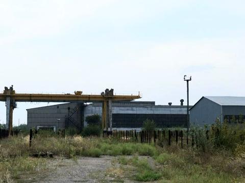 комерційна за адресою Центральна вул., 15