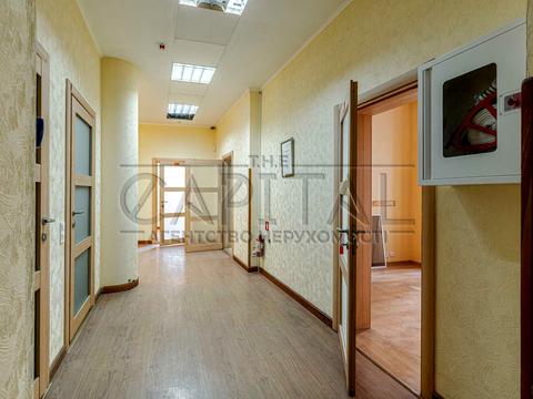 комерційна за адресою Саксаганського вул., 67