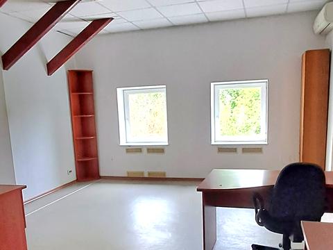 комерційна за адресою Вікентія Хвойки вул., 10