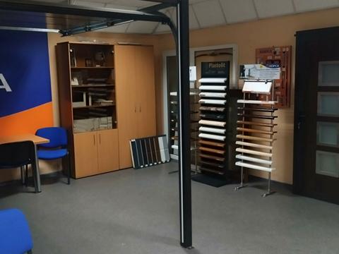 комерційна за адресою Свободи вул., 16а