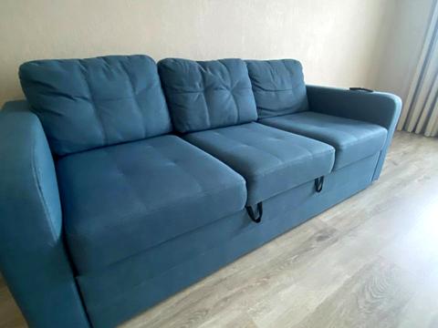 квартира за адресою Софії Русової вул., 1