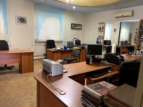 комерційна за адресою Петра Григоренка вул. (Виставочна), 88