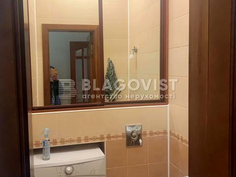 квартира за адресою Почайнинська вул., 70