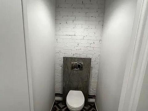 комерційна за адресою Межигірська вул., 87-А