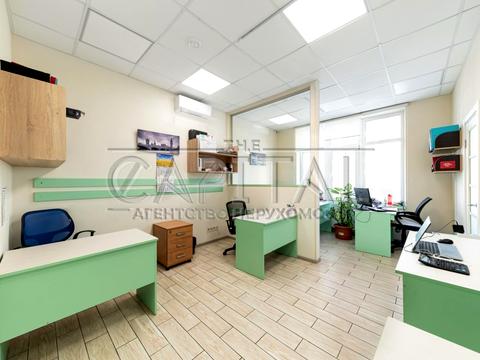 коммерческая по адресу Андрея Верхогляда ул. (Михайла Драгомирова), 15